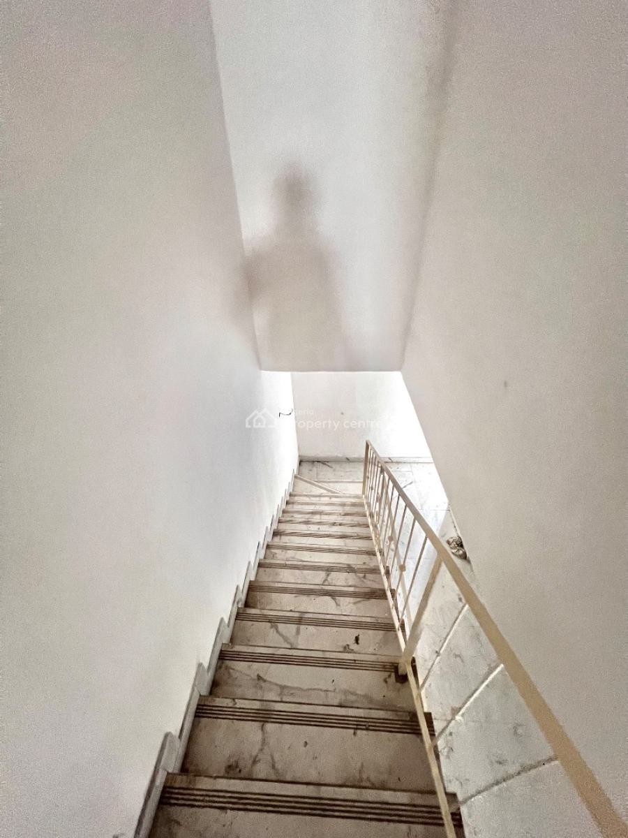 Great Bargain Purchase: Luxury 4-bedroom Terrace with a Bq in Lekki, Conrithians Court, Lekki Phase 1, Lekki, Lagos, Terraced Duplex for Sale