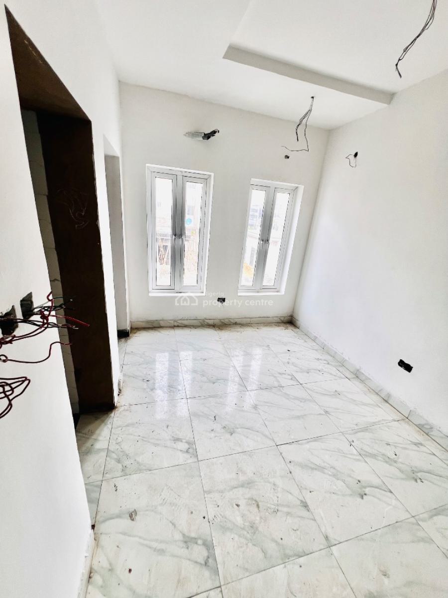 Great Bargain Purchase: Luxury 4-bedroom Terrace with a Bq in Lekki, Conrithians Court, Lekki Phase 1, Lekki, Lagos, Terraced Duplex for Sale