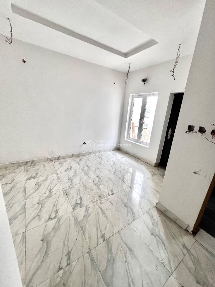 Great Bargain Purchase: Luxury 4-bedroom Terrace with a Bq in Lekki, Conrithians Court, Lekki Phase 1, Lekki, Lagos, Terraced Duplex for Sale