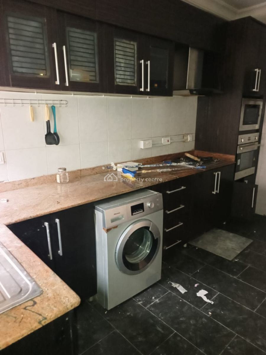 Self Serviced 3 Bedrooms Apartment with Bq, U3 Estate, Lekki Phase 1, Lekki, Lagos, Flat / Apartment for Rent