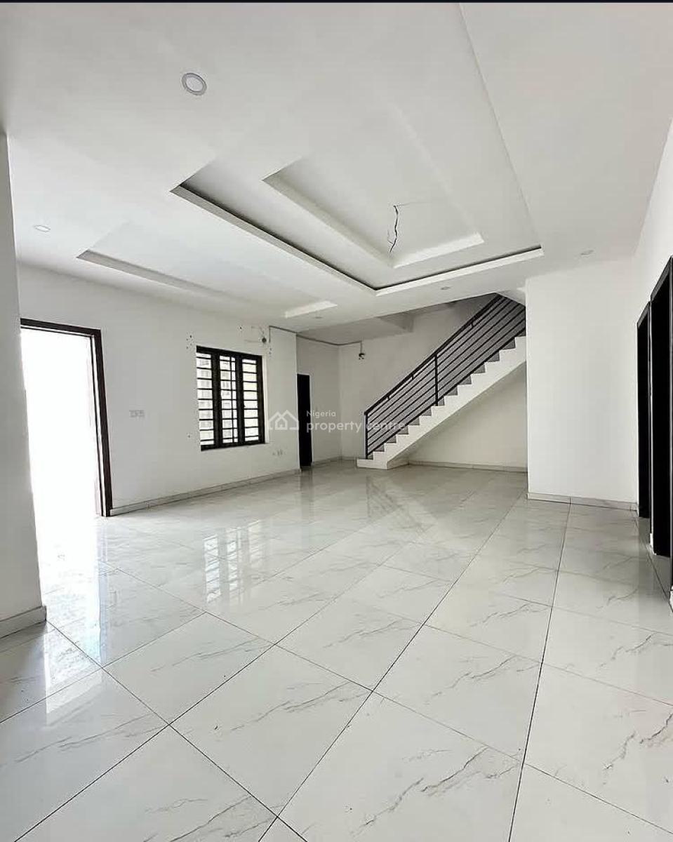 Well Spacious 4 Bedroom Terrace Duplex, Ologolo,lekki, Ologolo, Lekki, Lagos, Terraced Duplex for Rent