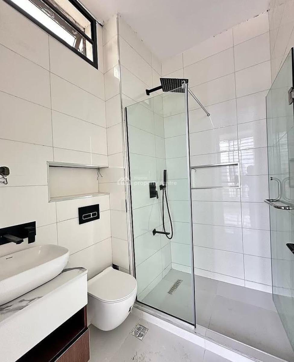 Well Spacious 4 Bedroom Terrace Duplex, Ologolo,lekki, Ologolo, Lekki, Lagos, Terraced Duplex for Rent