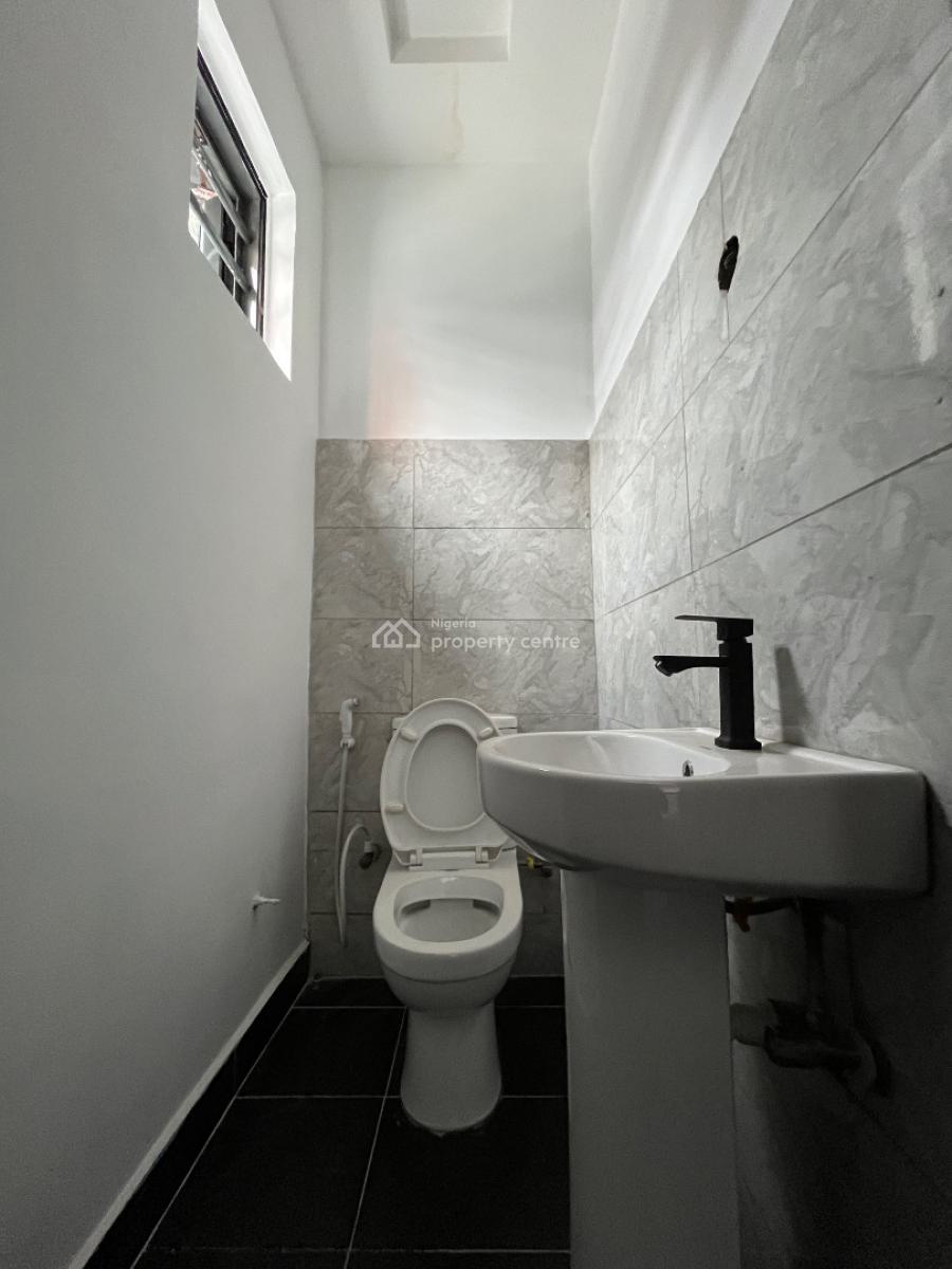 Deluxe 2 Bedrooms Apartment, Allen, Ikeja, Lagos, Flat / Apartment for Sale