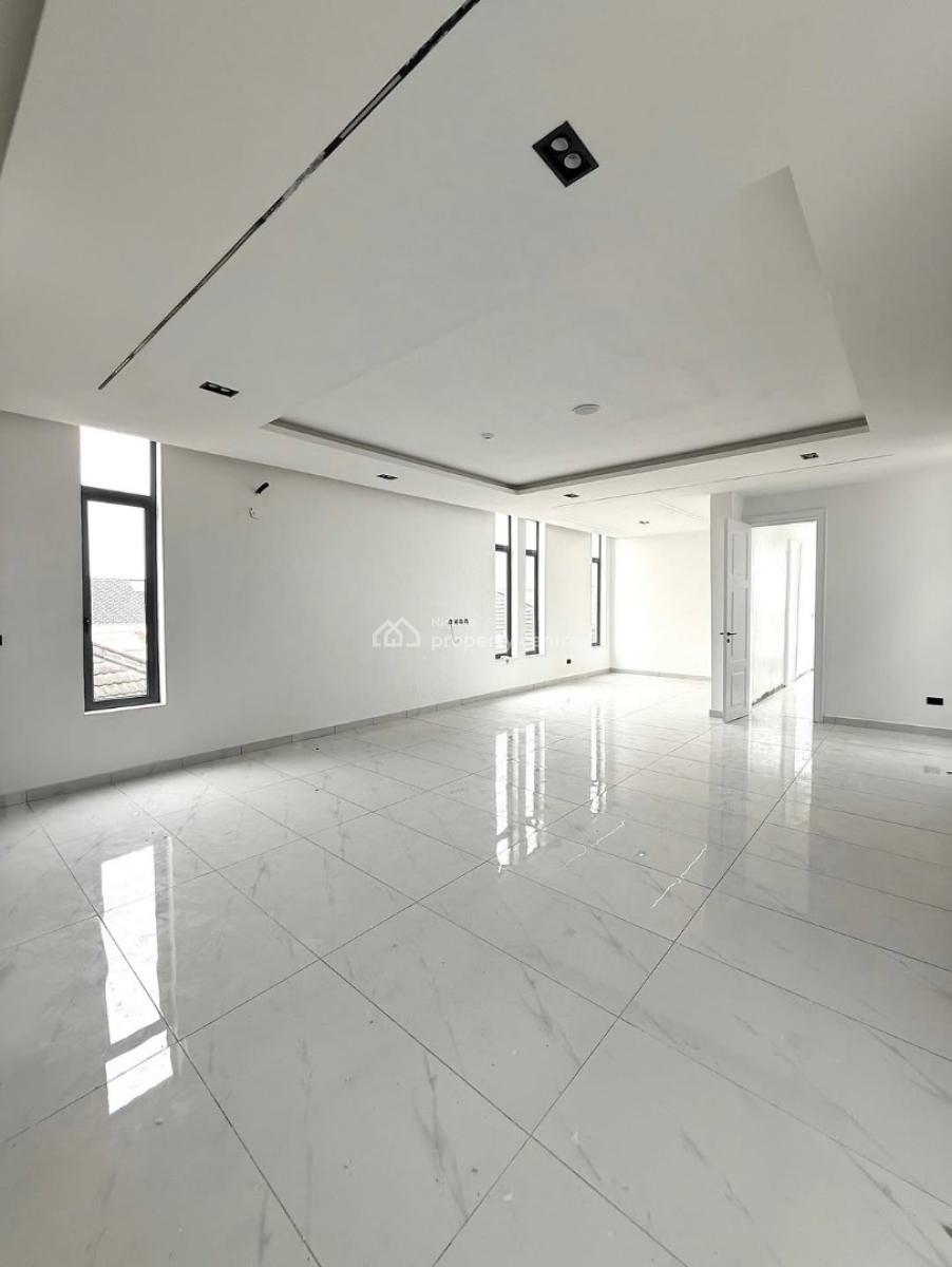 Spacious 5 Bedrooms Fully Detached House with Pool, Chevron, Lekki, Lagos, Detached Duplex for Sale