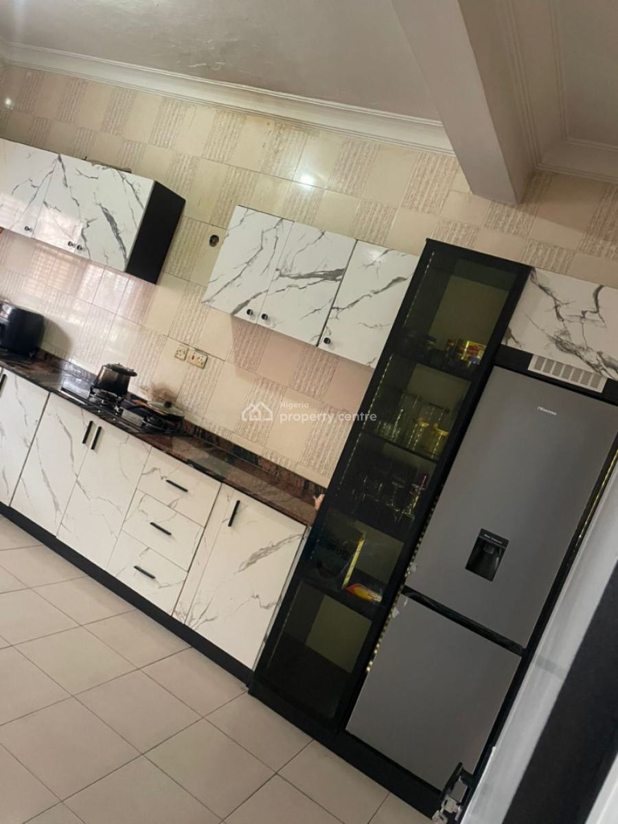 3 Bedroom Apartment in an Estate at Chevron, Lekki, Lagos, Flat / Apartment for Sale