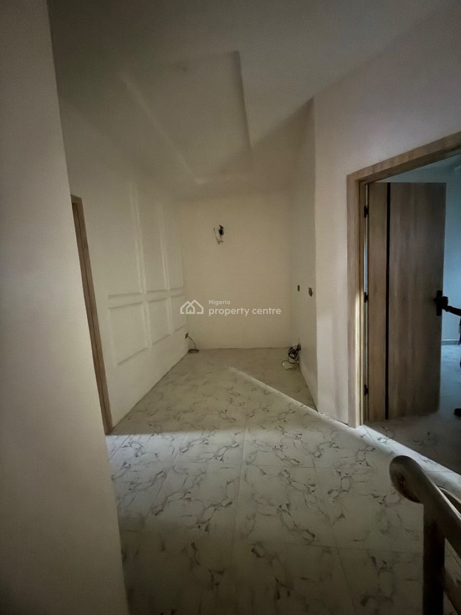 Spacious 4 Bedroom Terrace  Duplex for Super Distress, Orchid Road, Lekki Phase 2, Lekki, Lagos, Terraced Duplex for Sale