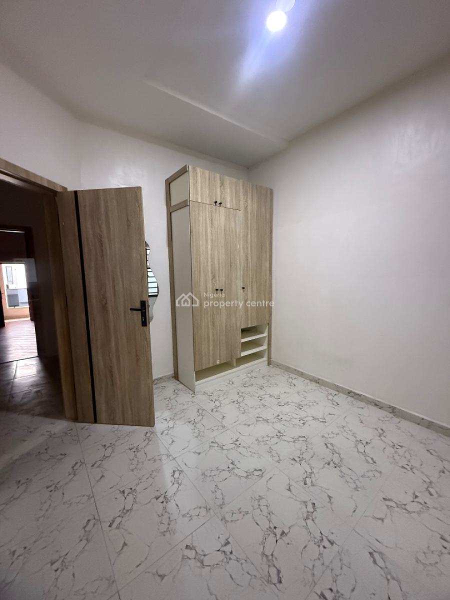 Spacious 4 Bedroom Terrace  Duplex for Super Distress, Orchid Road, Lekki Phase 2, Lekki, Lagos, Terraced Duplex for Sale
