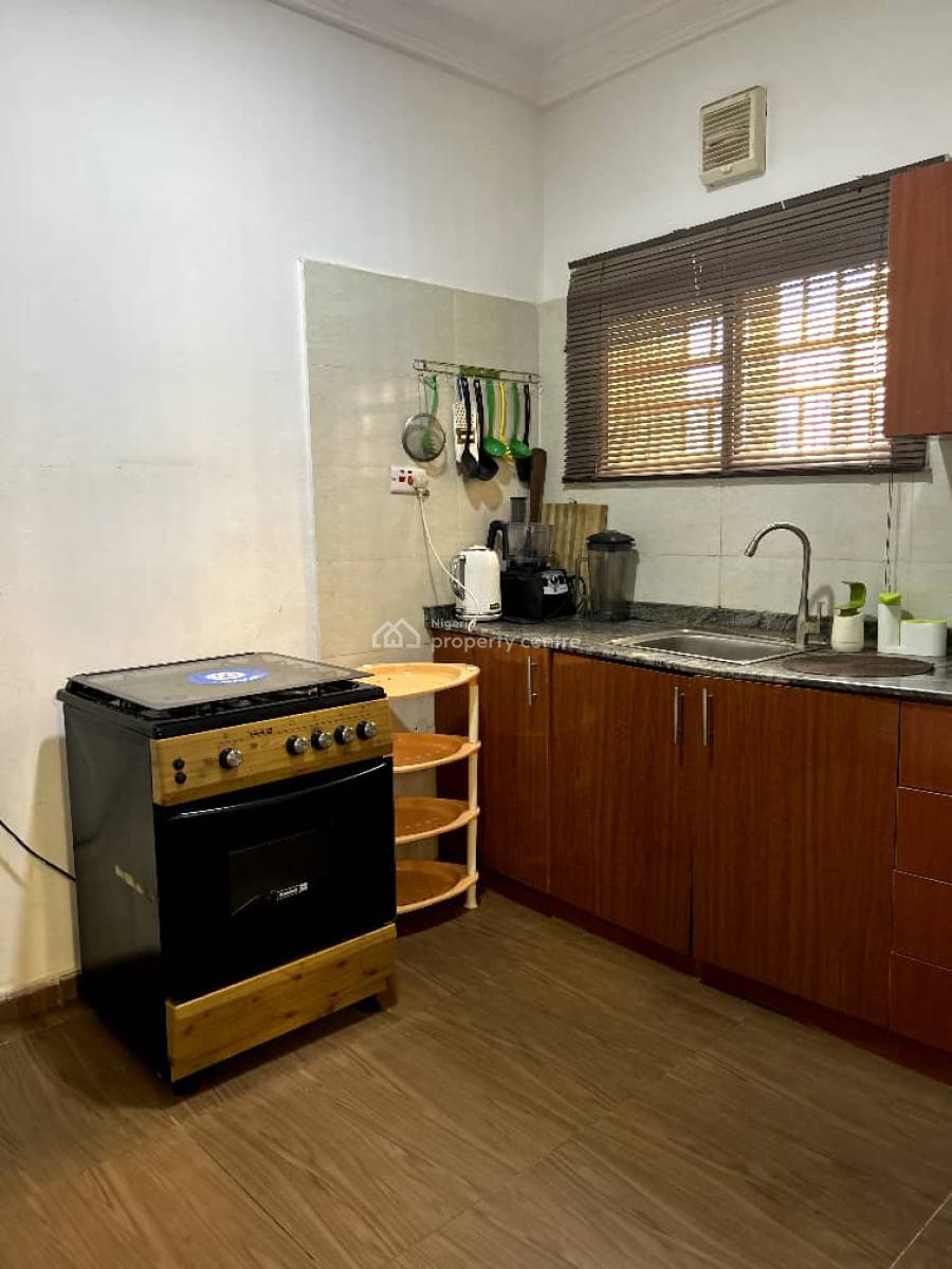 *massive Luxurious 1bedroom Flat with  2toilets 3rd Floor*, By Shafa Filling Station, Wuye, Abuja, Self Contain (single Rooms) for Rent