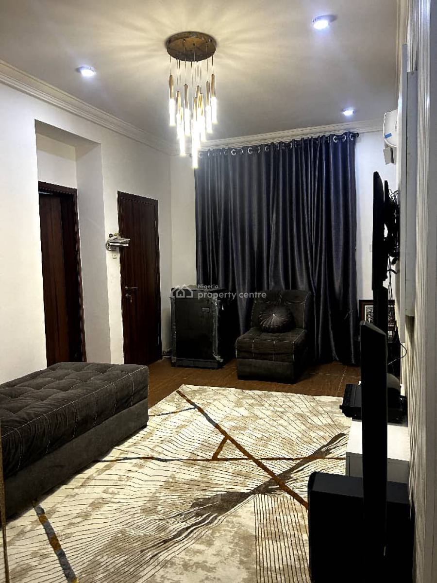 *massive Luxurious 1bedroom Flat with  2toilets 3rd Floor*, By Shafa Filling Station, Wuye, Abuja, Self Contain (single Rooms) for Rent