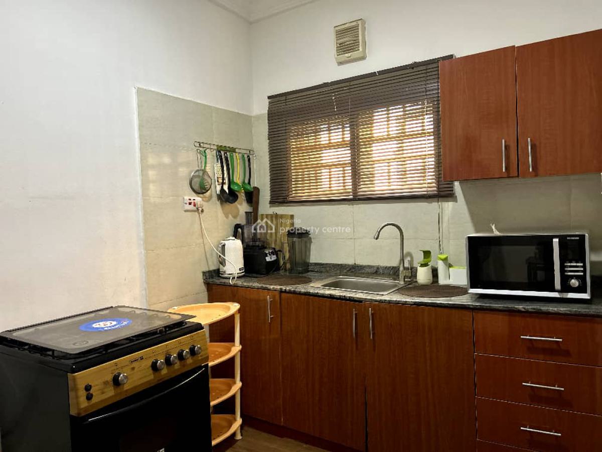 *massive Luxurious 1bedroom Flat with  2toilets 3rd Floor*, By Shafa Filling Station, Wuye, Abuja, Self Contain (single Rooms) for Rent