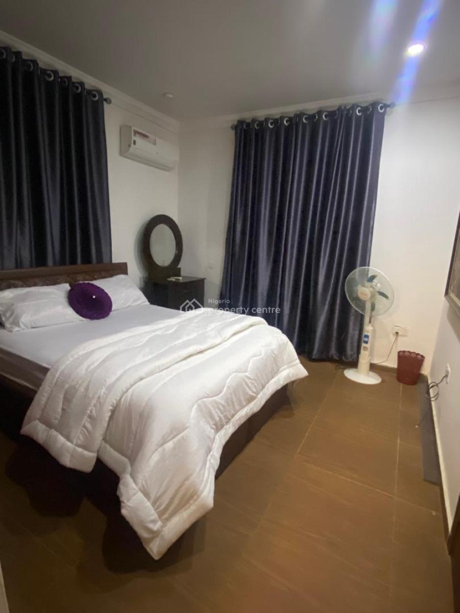 *massive Luxurious 1bedroom Flat with  2toilets 3rd Floor*, By Shafa Filling Station, Wuye, Abuja, Self Contain (single Rooms) for Rent