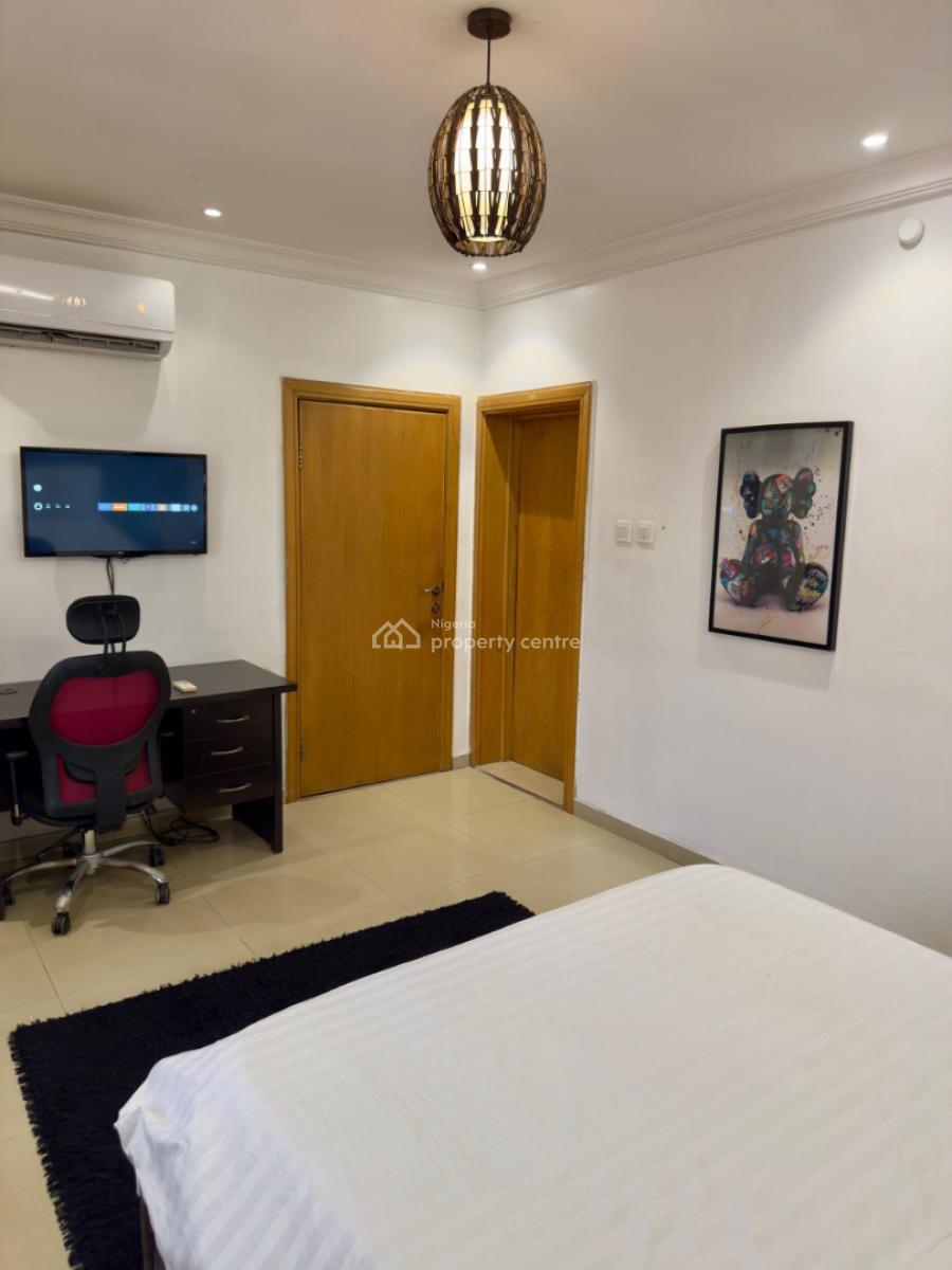 Exquisite 1 Bedroom Apartment, Lekki Phase 1, Lekki, Lagos, Flat / Apartment Short Let