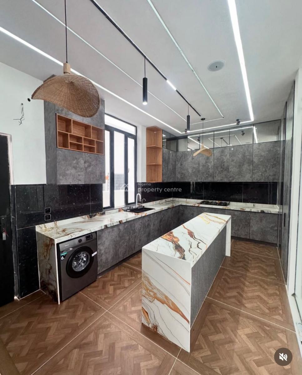 Luxury 5 Bedroom Home with a Pool and Bq, Chevron Lekki, Lekki, Lagos, Detached Duplex for Sale