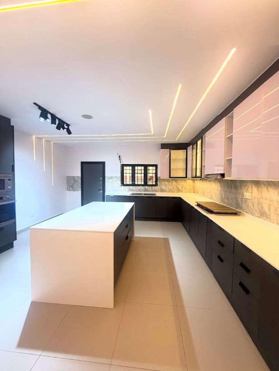 Luxurious 5 Bedroom Semi Detached Duplex with Gazebo, Guzape District, Abuja, Semi-detached Duplex for Sale
