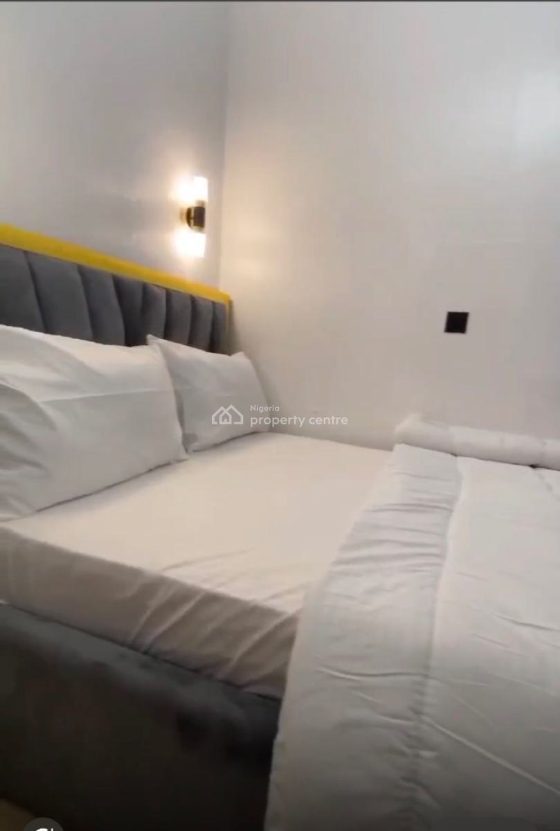 1 Bedrooms, Lekki Phase 1, Lekki, Lagos, Self Contain (single Rooms) for Rent