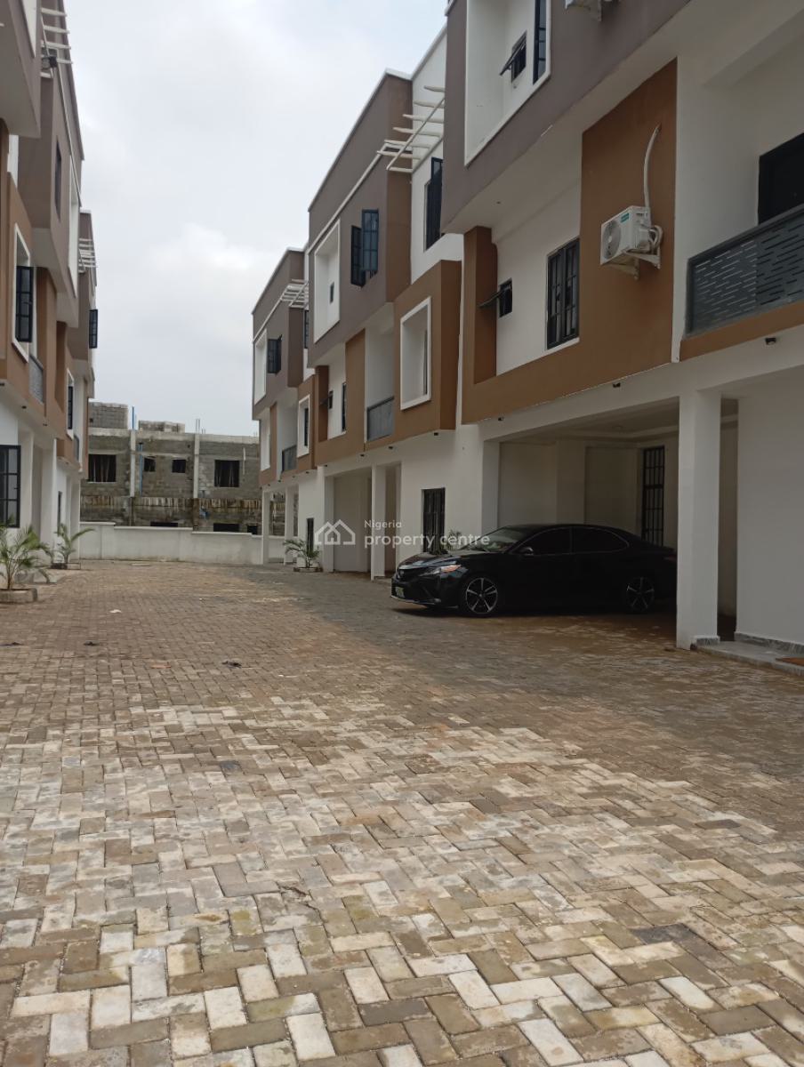 a Well Finished 5 Bedroom Terrace Duplex with Bq, Guzape, Guzape District, Abuja, Terraced Duplex for Sale