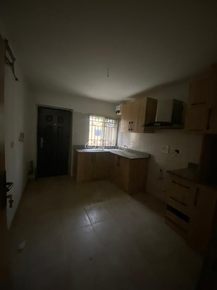 Newly Renovated 2 Units If 2 Bedrooms Apartments Downstairs and Upstai, Oniru Lekki, Oniru, Victoria Island (vi), Lagos, Flat / Apartment for Rent