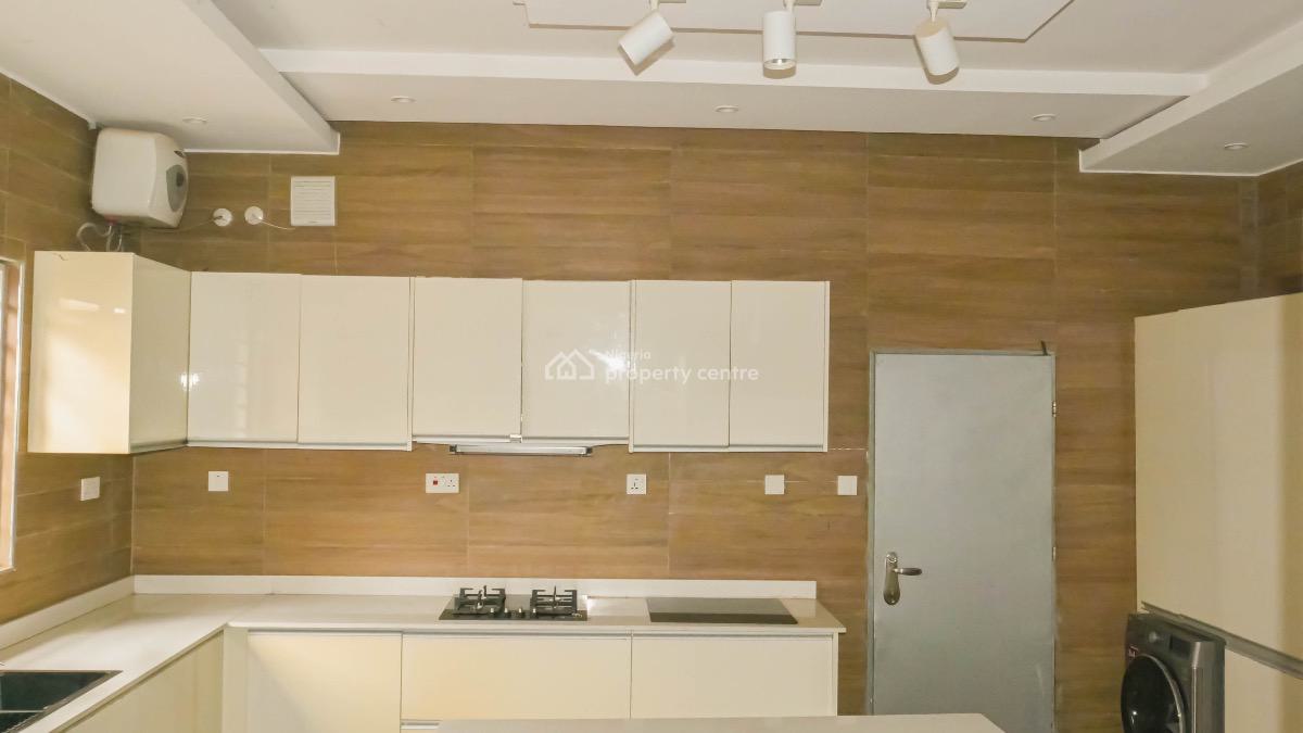 Spacious 5 Bedrooms Furnished Semi Detached Duplex in Estate, Ochacho, Idu Industrial, Abuja, Semi-detached Duplex for Sale