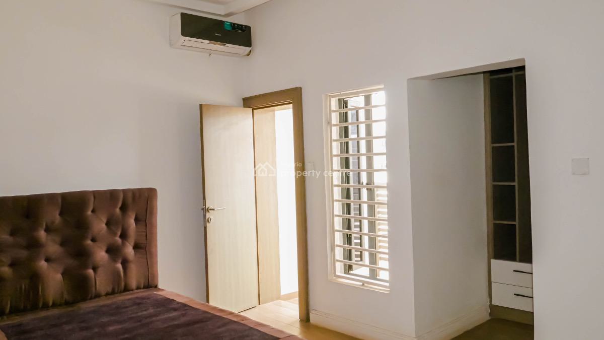 Spacious 5 Bedrooms Furnished Semi Detached Duplex in Estate, Ochacho, Idu Industrial, Abuja, Semi-detached Duplex for Sale