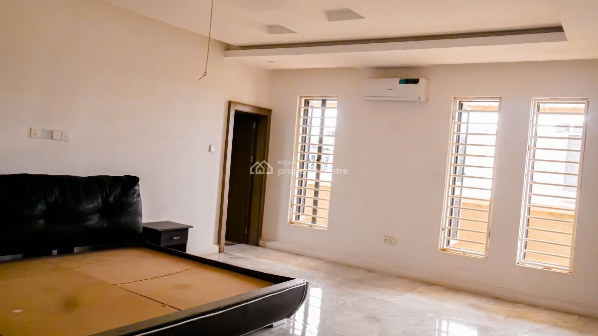 Spacious 5 Bedrooms Furnished Semi Detached Duplex in Estate, Ochacho, Idu Industrial, Abuja, Semi-detached Duplex for Sale