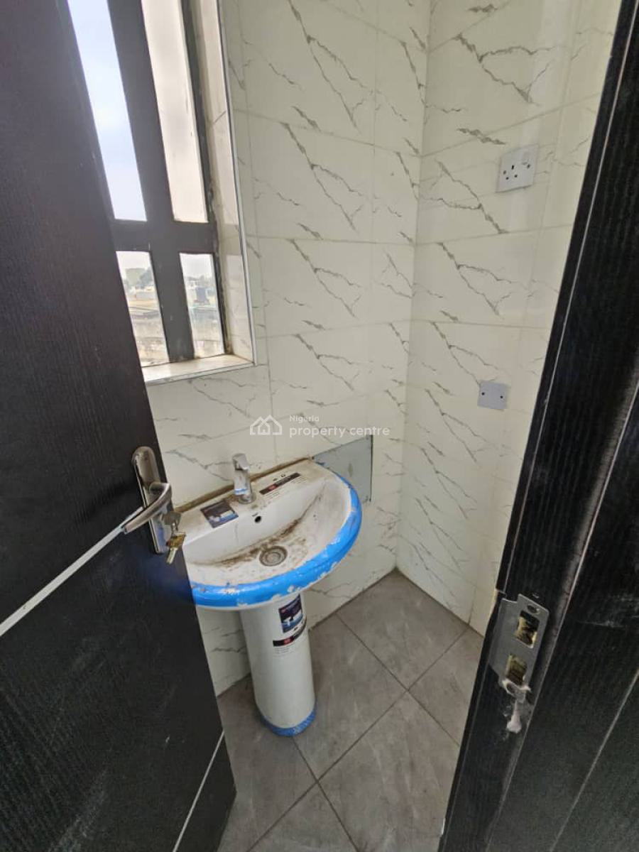 Commercial Building  on Awolowo Road  570sqm @180k per, Close to Computer Village Ikeja, Awolowo Road Ikeja, Ikeja, Lagos, Office Space for Rent