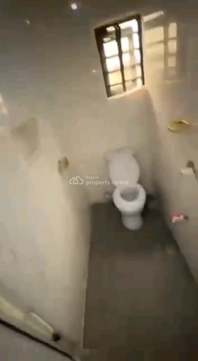 a Spacious and Standard Miniflat, Upstairs with Pop, Fola Agoro Road, Yaba, Lagos, Mini Flat (room and Parlour) for Rent