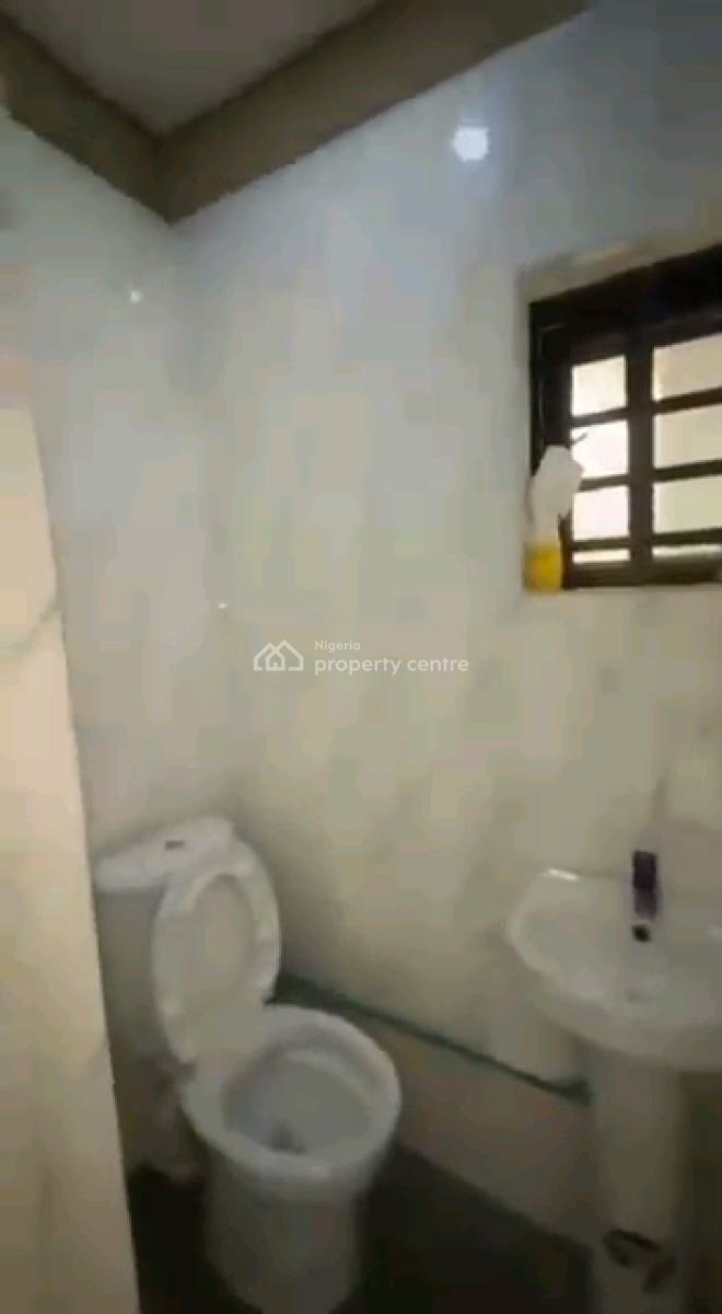 a Spacious and Standard Miniflat, Upstairs with Pop, Fola Agoro Road, Yaba, Lagos, Mini Flat (room and Parlour) for Rent