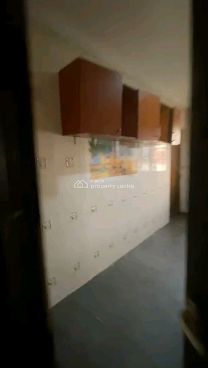Decent Spacious 3bedroom Upflat All Room En-suite with Guest, Off Aderemi Akeju Street, Soluyi, Gbagada, Lagos, Flat / Apartment for Rent