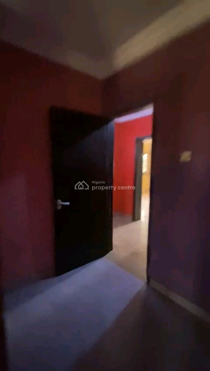 Decent Spacious 3bedroom Upflat All Room En-suite with Guest, Off Aderemi Akeju Street, Soluyi, Gbagada, Lagos, Flat / Apartment for Rent