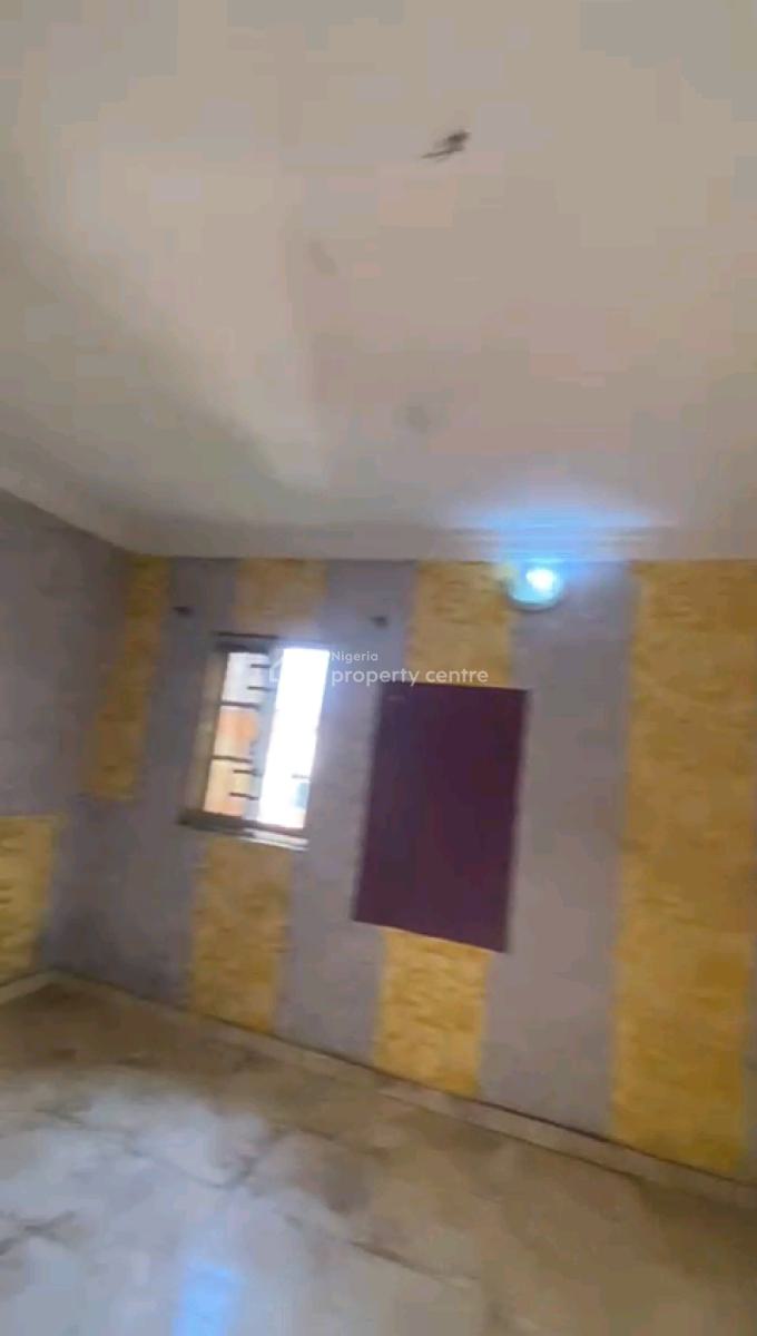 Decent Spacious 3bedroom Upflat All Room En-suite with Guest, Off Aderemi Akeju Street, Soluyi, Gbagada, Lagos, Flat / Apartment for Rent