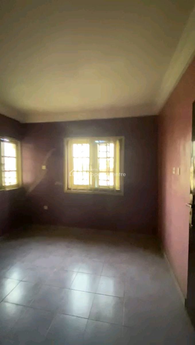Decent Spacious 3bedroom Upflat All Room En-suite with Guest, Off Aderemi Akeju Street, Soluyi, Gbagada, Lagos, Flat / Apartment for Rent