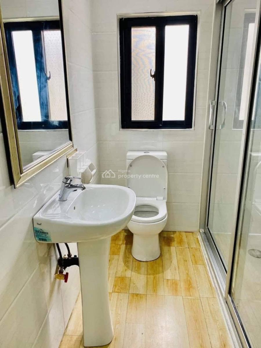 Smart 3 Bedroom Apartments, Yaba, Lagos, Flat / Apartment for Rent