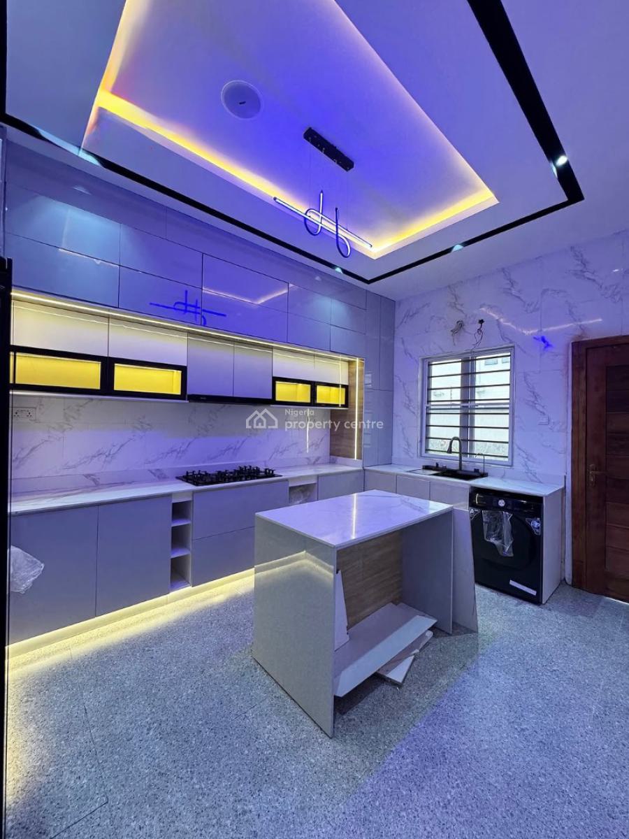 Spacious 5 Bedroom Fully Detached House with Pool and Cinema, Chevron, Lekki, Lagos, Detached Duplex for Sale
