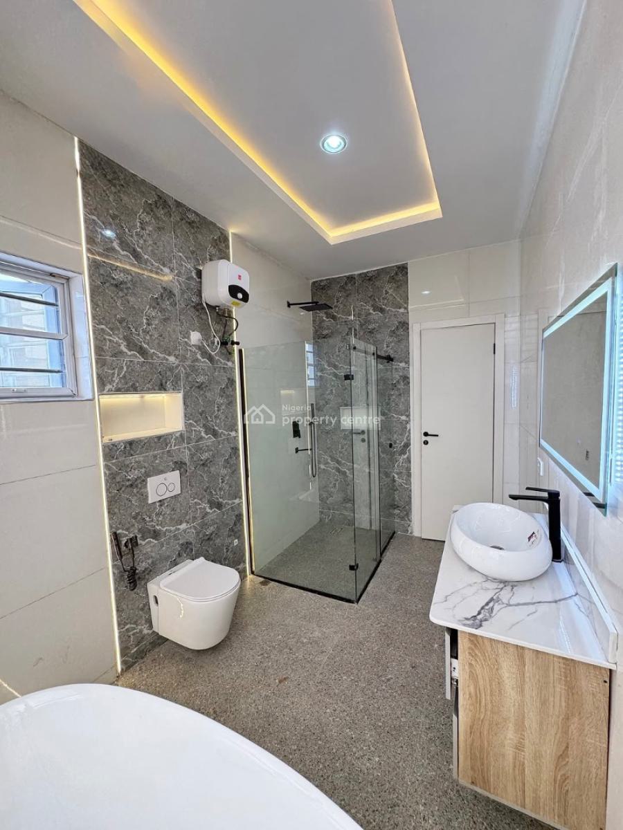 Spacious 5 Bedroom Fully Detached House with Pool and Cinema, Chevron, Lekki, Lagos, Detached Duplex for Sale