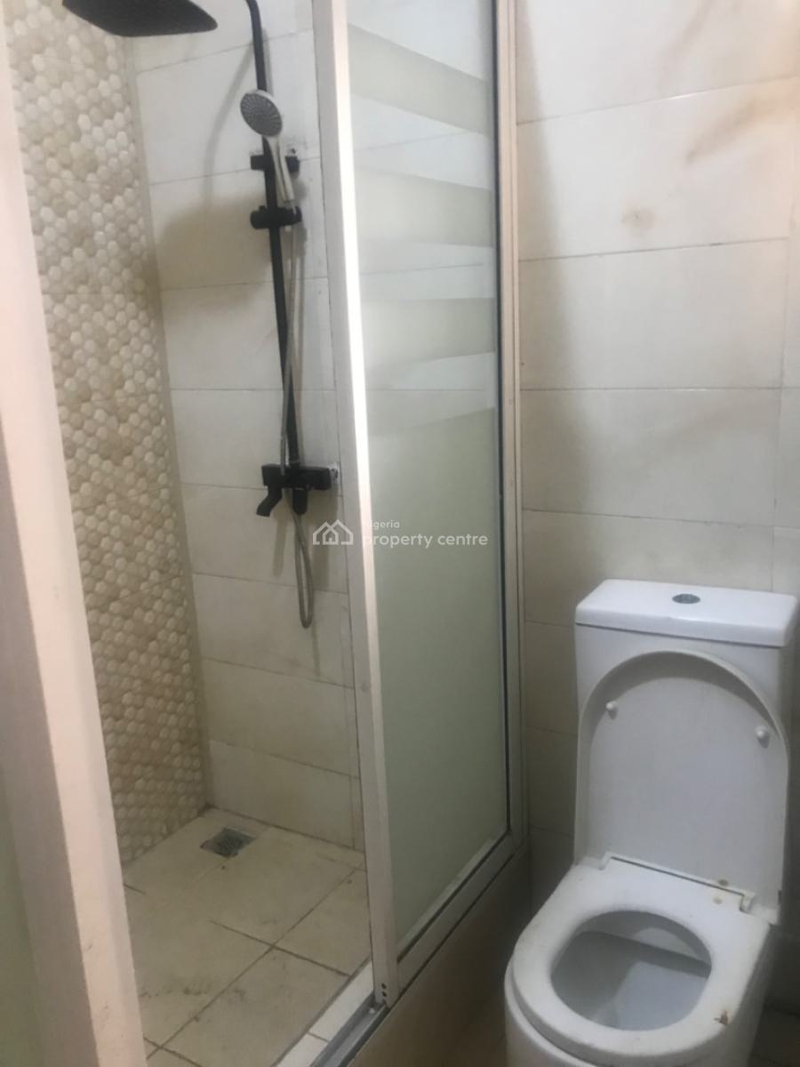 Luxurious 2 Bedroom Flat, Off Admiralty Way, Lekki Phase 1, Lekki, Lagos, Flat / Apartment for Rent
