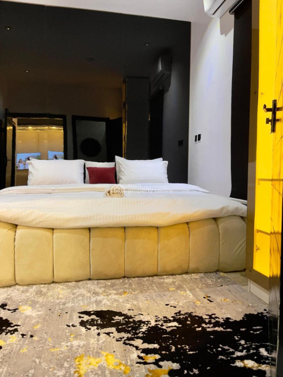 Super Luxury 1bedroom Apartment, Lekki, Lekki, Lagos, Flat / Apartment Short Let
