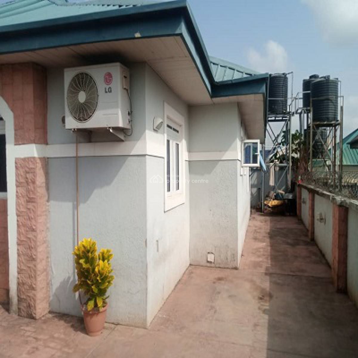 3 Bedroom Semi-detached House, Pyakasa, Lugbe District, Abuja, Semi-detached Bungalow for Sale