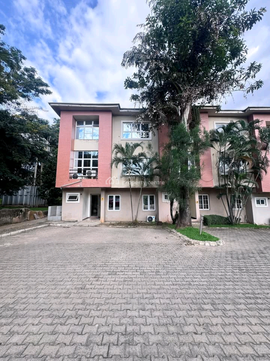 4bedrooms Terrace Duplex with a Maid Rooms Available Locati, Maitama District, Abuja, House for Sale