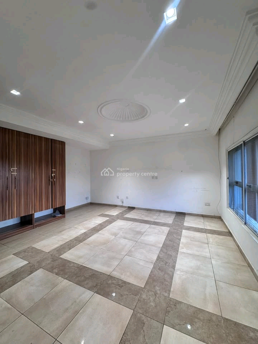 4bedrooms Terrace Duplex with a Maid Rooms Available Locati, Maitama District, Abuja, House for Sale
