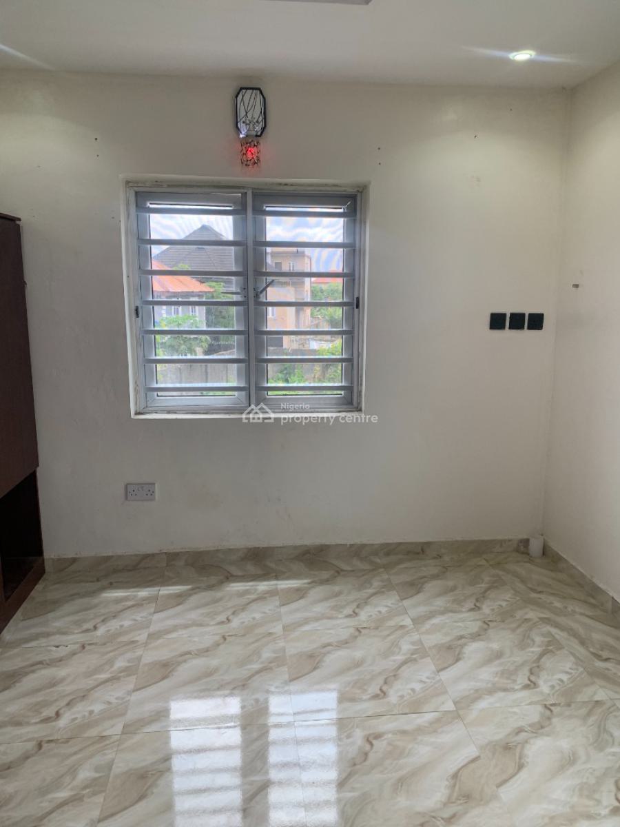 Standard 2 Bedroom Upstairs with Pop Finishing, Royal Manor Estate Majek, Sangotedo, Ajah, Lagos, Flat / Apartment for Rent