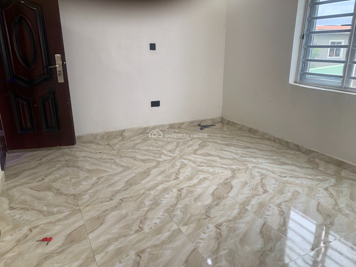 Standard 2 Bedroom Upstairs with Pop Finishing, Royal Manor Estate Majek, Sangotedo, Ajah, Lagos, Flat / Apartment for Rent