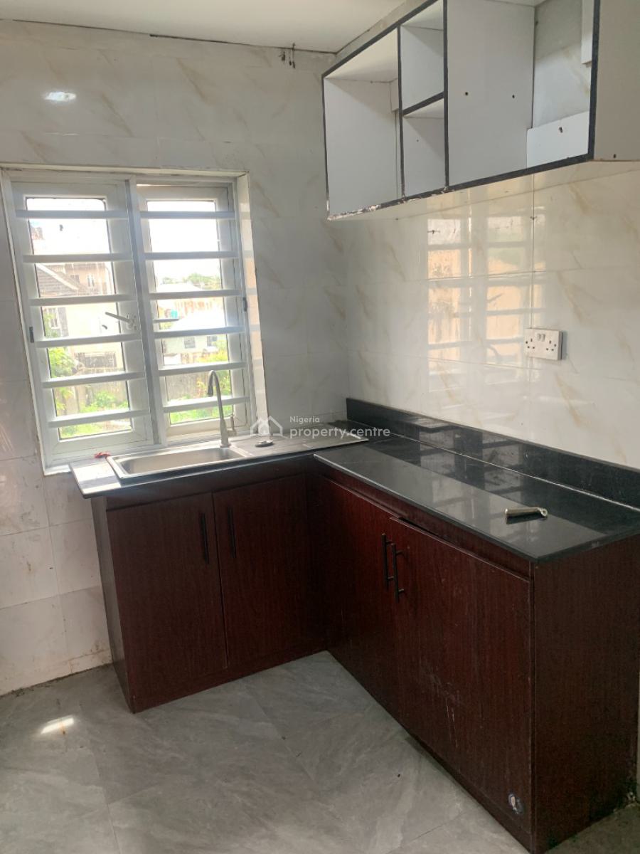 Standard 2 Bedroom Upstairs with Pop Finishing, Royal Manor Estate Majek, Sangotedo, Ajah, Lagos, Flat / Apartment for Rent