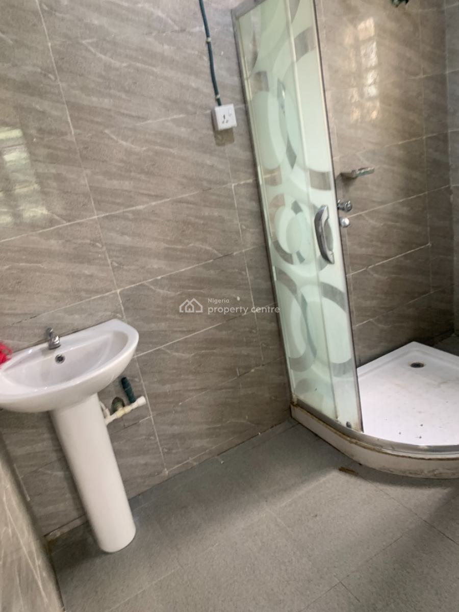 Standard 2 Bedroom Upstairs with Pop Finishing, Royal Manor Estate Majek, Sangotedo, Ajah, Lagos, Flat / Apartment for Rent