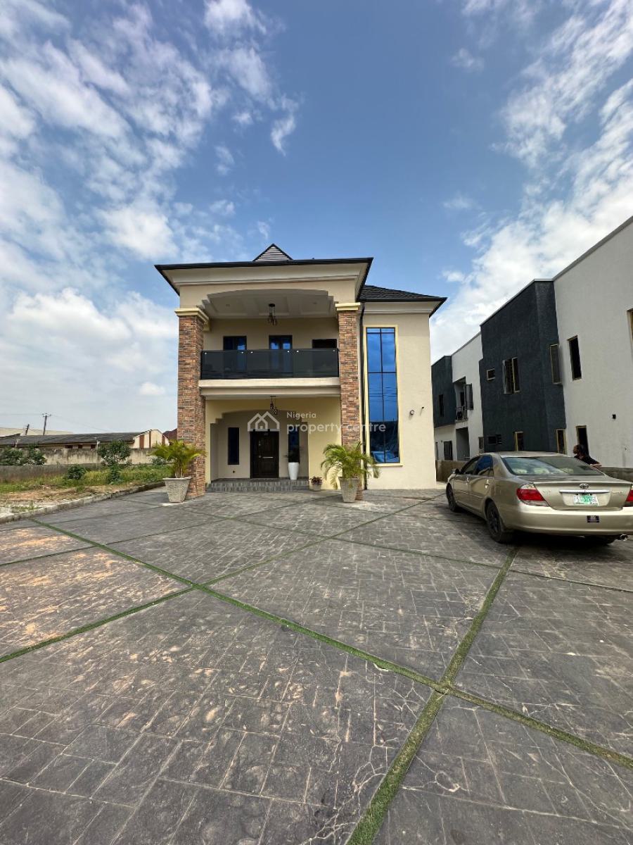 4 Beds Duplex  Apartment in a Latest Well Designed, Gra, Ibadan, Oyo, House Short Let