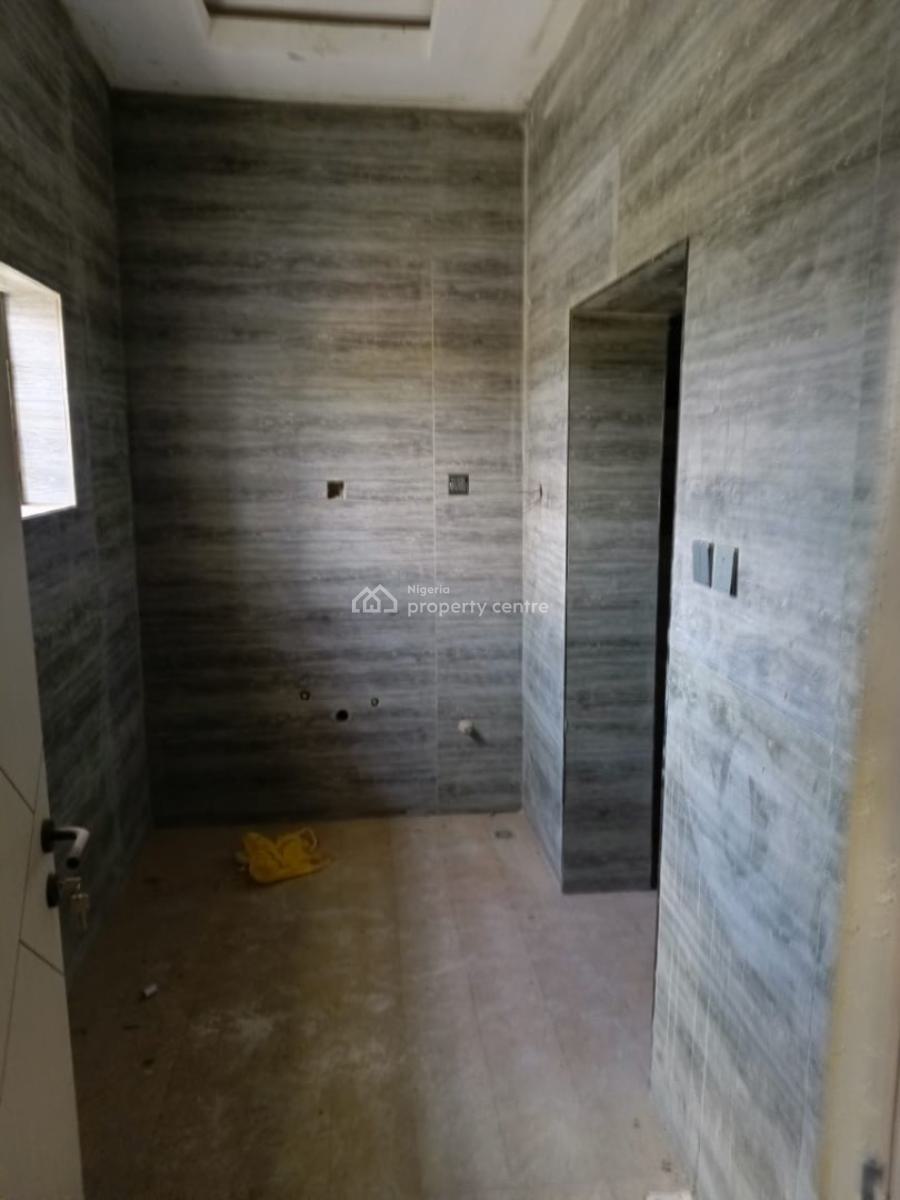 Spacious 3 Bedroom Apartment, Lugbe District, Abuja, House for Sale
