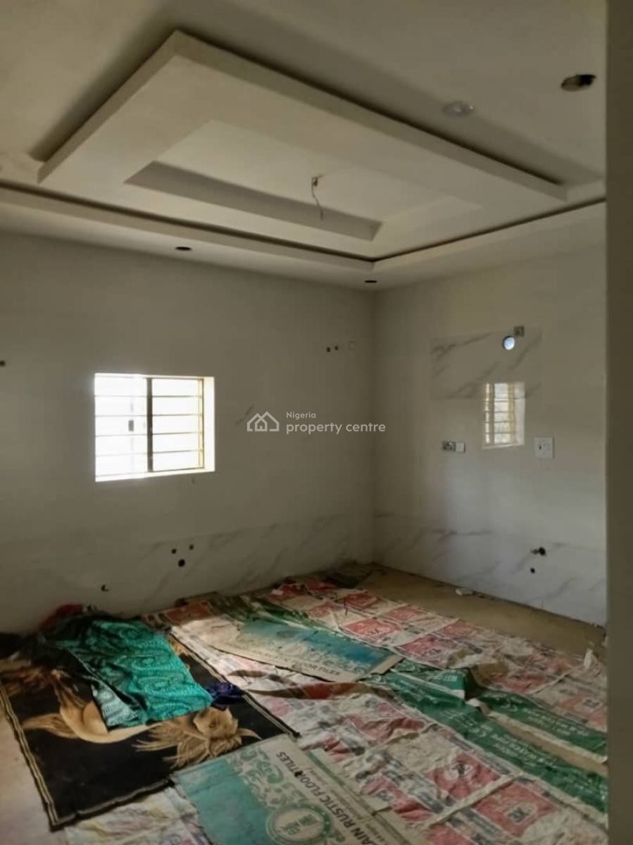 Spacious 3 Bedroom Apartment, Lugbe District, Abuja, House for Sale