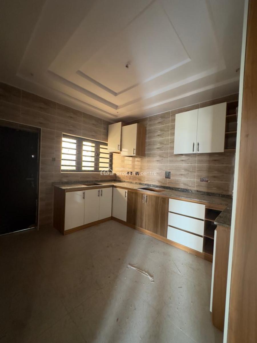 Newly Built 3 Units of 3 Bedrooms Apartments Building Each with 4 Bath, Akobo, Ibadan, Oyo, Flat / Apartment for Sale