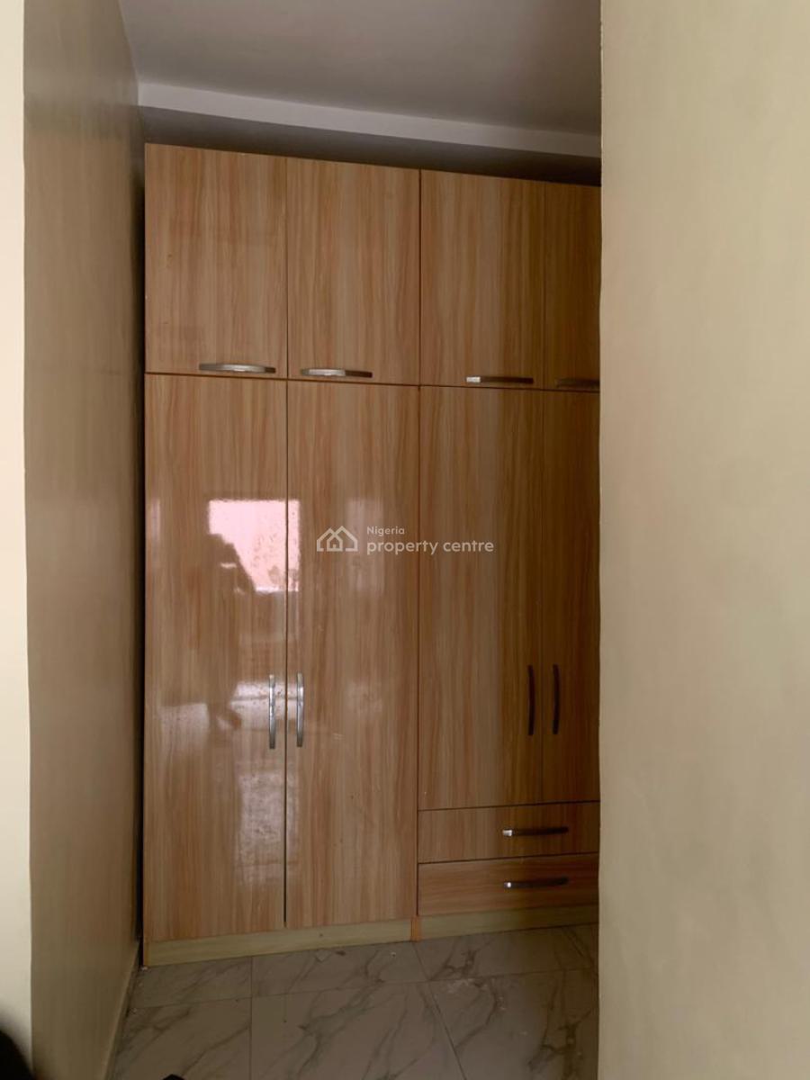 Well Renovated 4 Bedroom Terraced Duplex with Excellent Facilities, Lekki Conservative Center, Lekki, Lagos, Terraced Duplex for Rent
