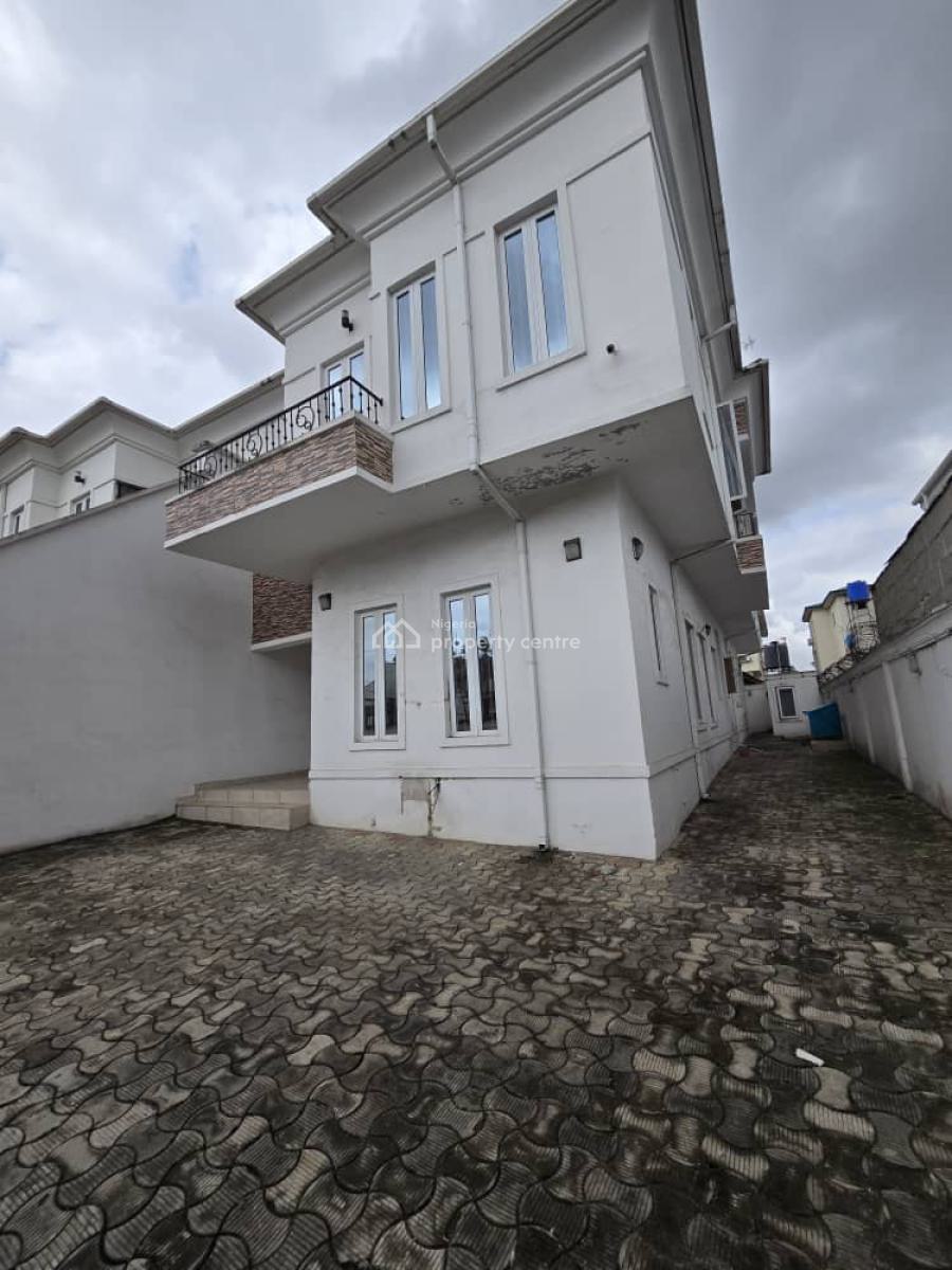Spacious 5bedroom Semi-detached Duplex with Bq at Magodo Gra Phase Ii., Gra Phase 2, Magodo, Lagos, Semi-detached Duplex for Rent