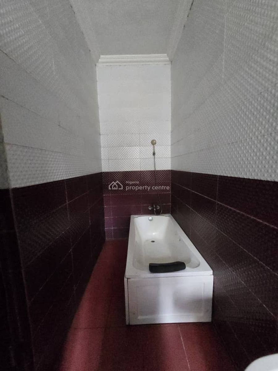 Spacious 5bedroom Semi-detached Duplex with Bq at Magodo Gra Phase Ii., Gra Phase 2, Magodo, Lagos, Semi-detached Duplex for Rent